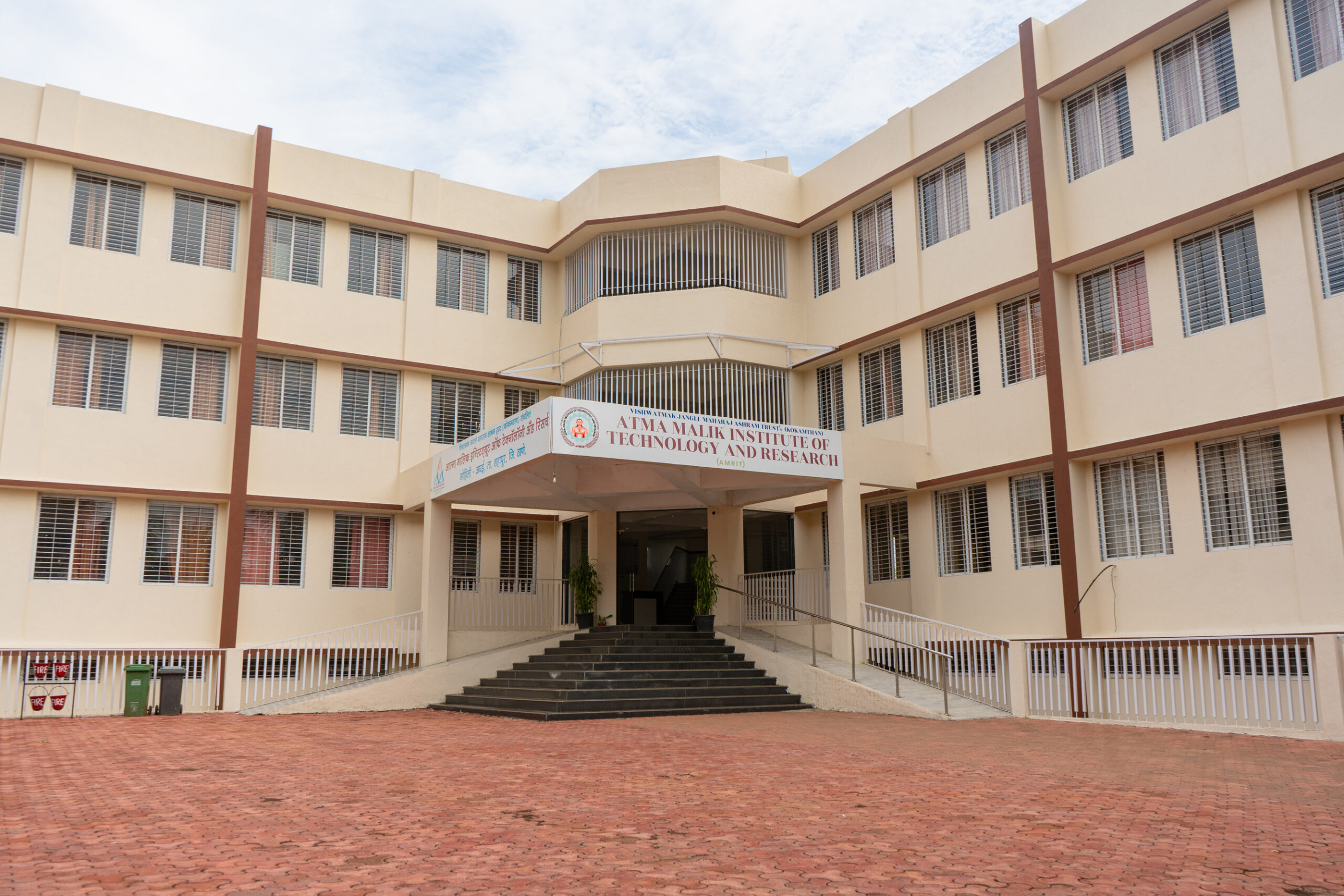 https://vishwatmakengg.in/wp-content/uploads/2024/07/SAN00018-1-1-scaled.jpg